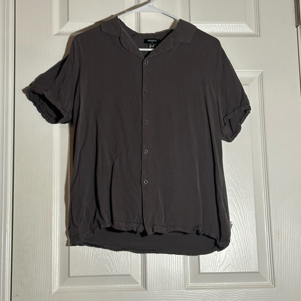 Button up - Picture 1 of 3